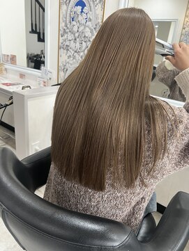 アイディー  高知(id) -高知 id-【白髪ぼかし】ハイトーンベージュ