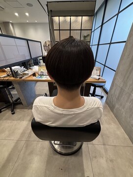 ブランシェ 名鉄小幡駅前店 自然な艶感×美シルエット◎髪質改善縮毛矯正でつくるスタイル2