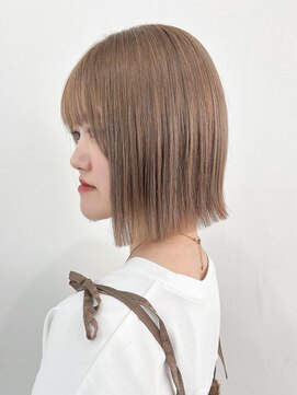 カシェル トウキョウ(Cashel Tokyo) ブリーチなし ベージュ　ボブ ミルクティー　ライトニング必須