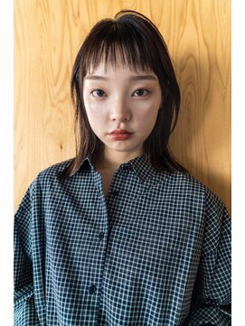 クオン 今泉(quon) 【quon】ミディアムストレート -天神 今泉 薬院 赤坂 大名-