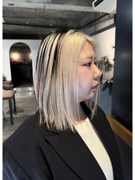 ホワイトベージュデザインカラー