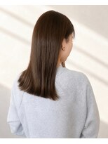 シィ(Sii)&nbsp;ストレートセミロング