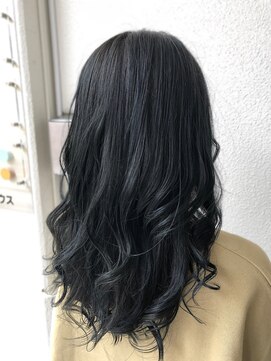 美容室 スタジアム(Stadium) ブルーブラック