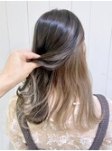 インナーカラーロング_アースカラーくびれヘア_ba339991