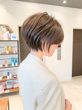 アヴァロン(AVALON) 絶壁解消×くびれ×30代40代50代×ひし形大人ショートボブ永