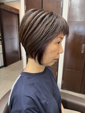 リリ(Liri material care salon by JAPAN) 丸みが綺麗なレイヤーボブ