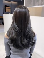 ライリー(riley)&nbsp;レイヤーカット×グレージュ