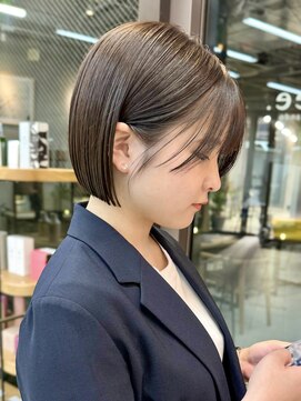 ミィ 表参道(mee.) 前髪/アンブレラカラー/こなれミディ/イメチェン/ぱっつんボブ