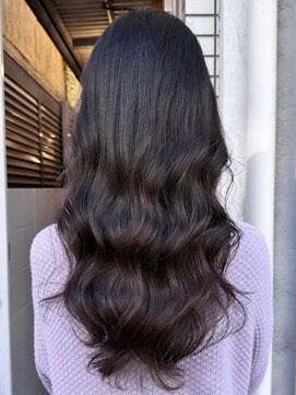 チョビー(Chobii) 表参道 コテ巻き風パーマ フェミニンロング 似合わせカット