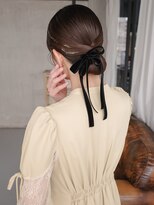 カイコヘアーアンドアートスタジオ(kaiko hair&art studio)&nbsp;お呼ばれヘア / タイトシニヨン / ベロアリボン / ラメジェル