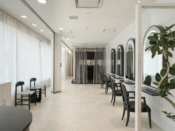 Maison Blanc AVEDA 川西阪急店【メゾンブランアヴェダ】