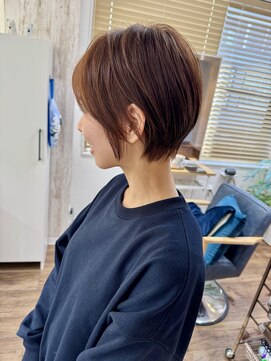 丸み低めショートボブ