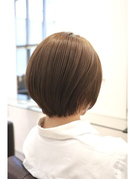 バルールバイおしゃれ泥棒(Valeur by) 美シルエット垢抜け丸みショート