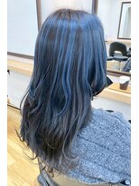 モーラ 鳳店(MOLLA)&nbsp;ネイビーブルー×ダークグレージュ ハイライト【鳳】