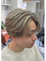 ハニーエイク(Haney89) ホワイトベージュ系×フェザースタイル