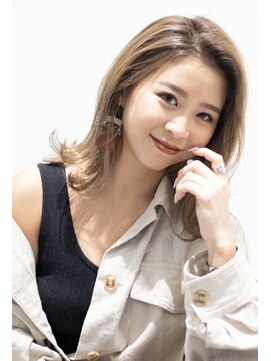 ロンド ストラーダ 心斎橋(Lond strada) セクションカラーペールベージュ