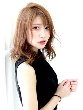 ラフィス ヘアー ロッサ 茨木店(La fith hair rosa) 【La fith】 トレンドミディアムスタイル