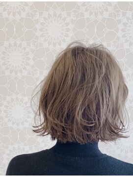 ミネヘアアンドメイク高知店 パッツンボブ