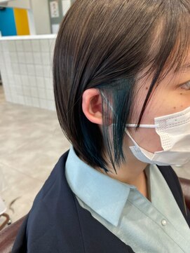 ティノア(Tinoa) ボブ　インナーカラー　グリーン