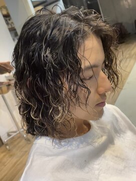 フィフス トウキョウ (fifth TOKYO) 波巻きパーマ波巻きスパイラルパーマツイストスパイラルパーマ