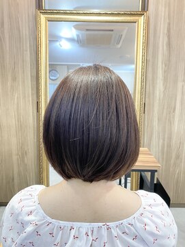 フローライト 廿日市(Fluorite) フェミニンボブ