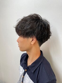 マイム(舞夢)の写真/【カット+パーマ】メンズ向けのお得なクーポンご用意◎学生の方も通いやすい「学割」もございます！