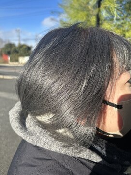 ヘアーラウンジラウレア(LAULEA) グレージュ