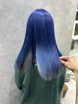 シーエスメイドバイシャチュー 栄店(CS made by SHACHU) ブルー×シルバー