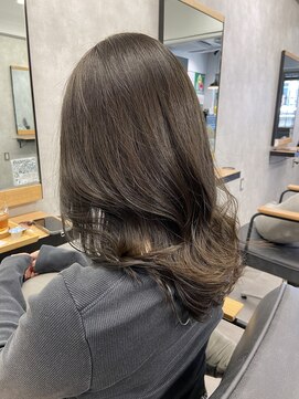 クラン 岡本(Chlan) 艶カラー×オリーブアッシュ