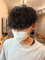 エルマーク 京都河原町(L-MARK) スパイラルパーマツイストパーマアップバング短髪メッシュ