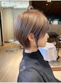 韓国ヘア　ショート  レイヤーカット くびれショート  顔周り