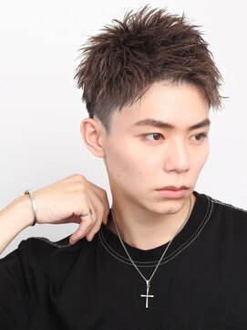 リップス 自由が丘(LIPPS) ツイストグレージュショート