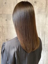 ロカ バイ ティアトロ ヘア サロン(ROCA by teatro hair salon) アッシュブラウン レイヤー 韓国ヘア 白髪染め 髪質改善カラー