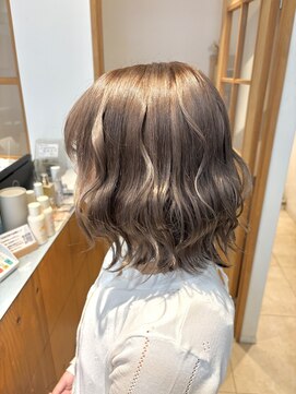 ネオリーブニコ 大井町店(Neolive Nico) ミルクティーカラー