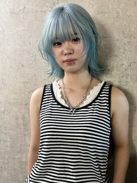 イル(iLe.) ブリーチ/ミディアムヘア/デザインカラー/フェイスフレーミング