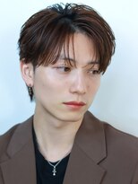 オーシャントーキョー サニー 原宿(OCEAN TOKYO Sunny)&nbsp;フェザーパーマセンターパートニュアンスパーマ韓国マッシュ黒髪