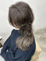 プラグ(Plug)&nbsp;似合わせカット/ロングウルフ/インナーカラー/ケアブリーチ