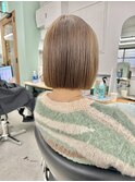 横浜ボブケアブリーチダブルカラータッセルボブ切りっぱなしボブ