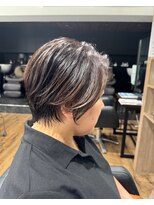 ハピネス クローバー 八木店(Happiness CLOVER)&nbsp;白髪ぼかしハイライトくびれショート大和八木
