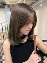 ヌープヘアーアイス(NUUP.hair ici)&nbsp;♪ 透明感オリーブベージュ×レイヤーカット/小顔/20代30代