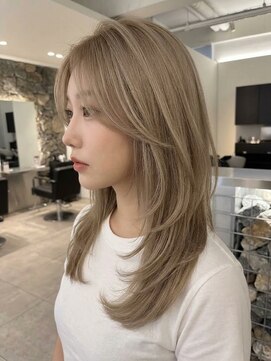 モアナ バイ ヘッドライト 上田店(Moana by HEADLIGHT) Moana上田＃レイヤーカット＃くびれヘア＃ベージュブラウン