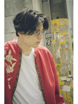 アットラブ バイ ベル(at'LAV by Belle) 色気センターパートツーブロックマッシュ