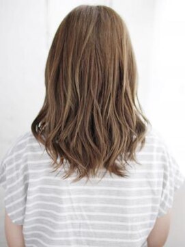 ヘアメイク ナル(hair make nalu) 透け感バングのミックスカールスタイル