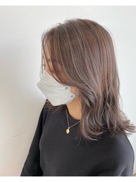 カットアンドトータルビューティ ヴァンキャトル(Cut&Total Beauty VINGT QUATRE) ミディアムロブ☆たっぷりハイライト