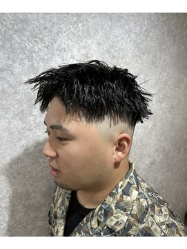 ラルス(Larus) MEN’S HAIR/ブルーブラック/フェザーパーマ/本八幡