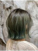 くびれオリーブグラデーションonグリーン