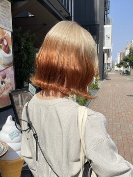 アイリー 名古屋(A/LEE) ホワイトベージュ+オレンジのルーツカラー