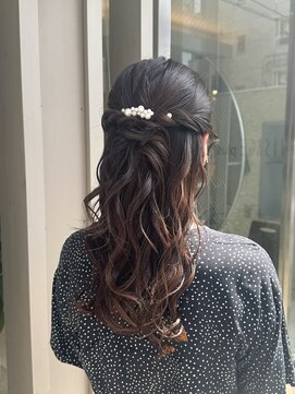 ヴィサージュプラス(VISAGE plus) ハーフアップ