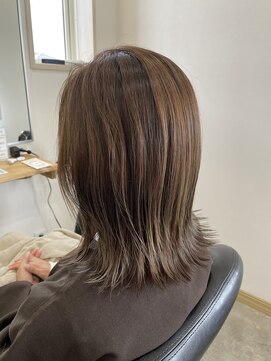 シャンクスヘア(SHANKS HAIR) 切りっぱなし外ハネミディアム