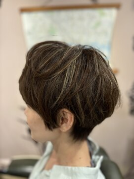 カムデンタウン(Camden Town) ハイライト＆メテオカラー髪質改善,白髪もカバー